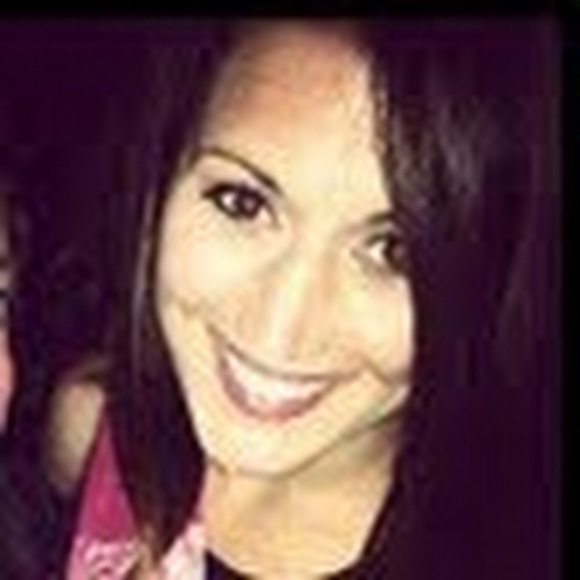 Meet your Posher, Sarah - Picture 1 of 1